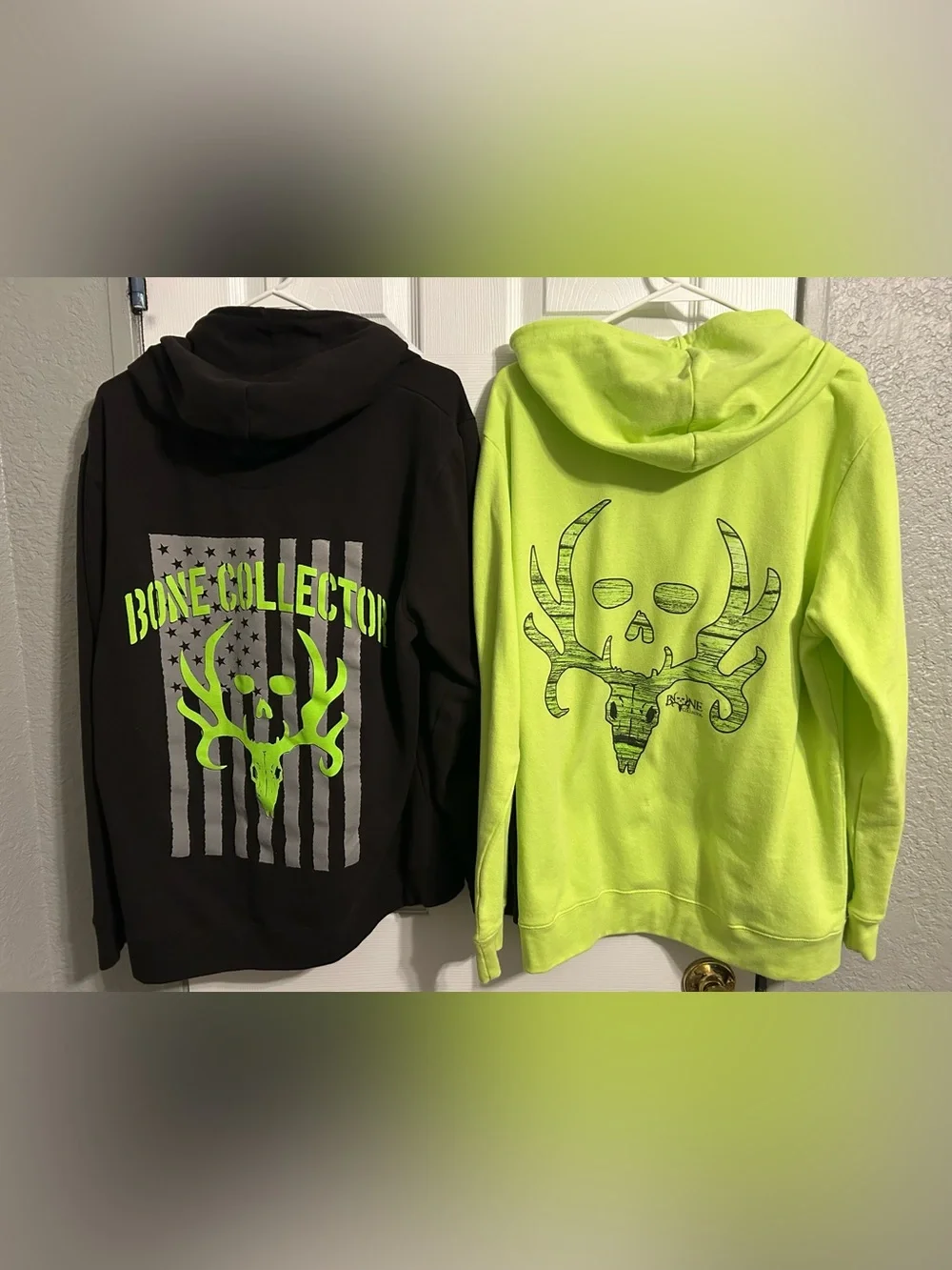 Bone Collector Hoodies size Large